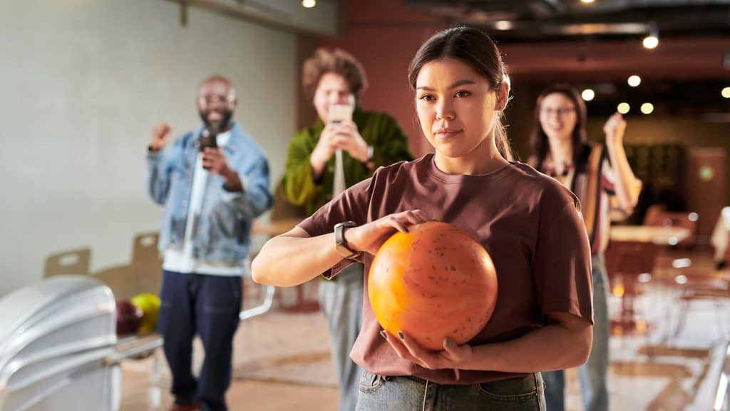 ¿Por qué los bolos pueden convertirse en una actividad de bienestar laboral en Sabaneta?